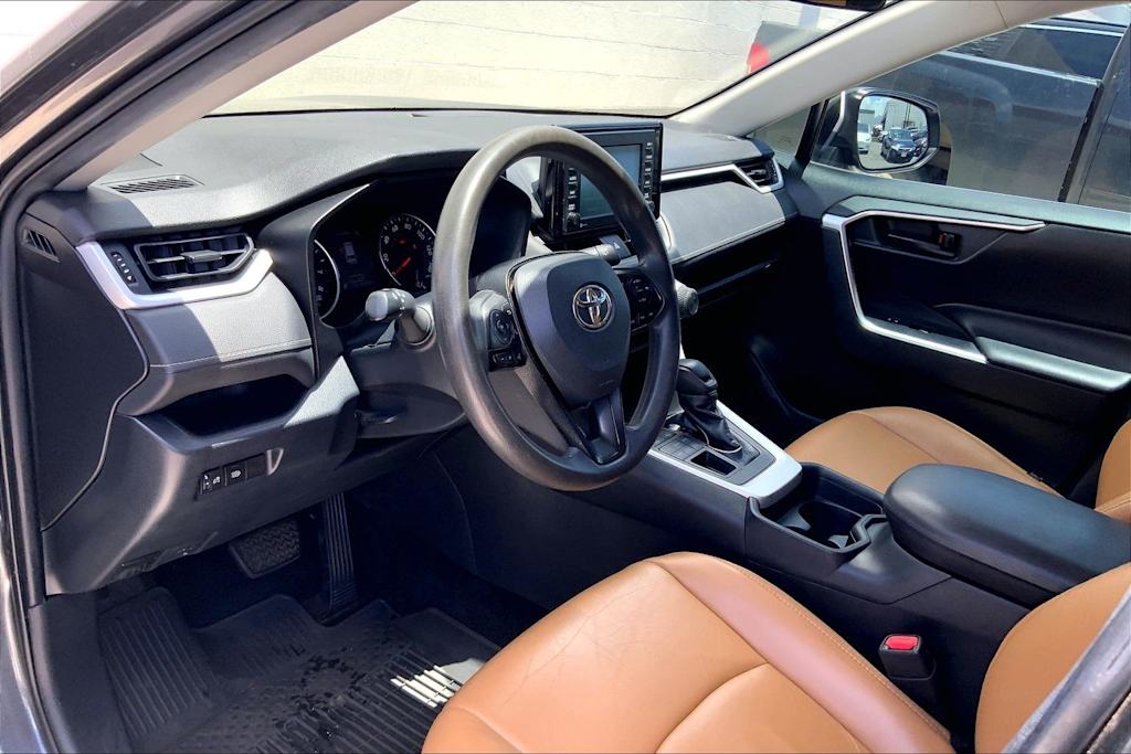 Thumbnail: 2020 Toyota RAV4 - 2