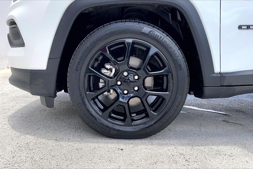 Thumbnail: 2022 Jeep Compass - 8