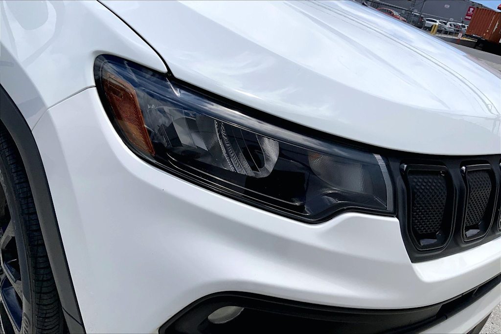 Thumbnail: 2022 Jeep Compass - 31
