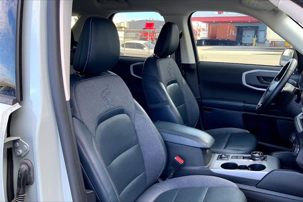 Thumbnail: 2021 Ford Bronco Sport - 12