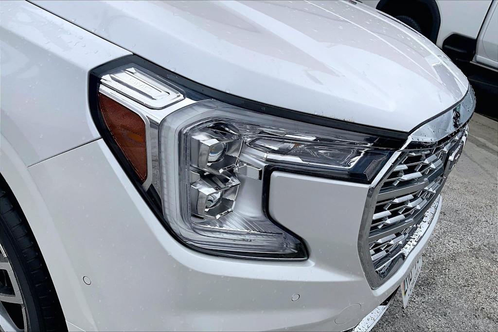 Thumbnail: 2022 GMC Terrain - 31
