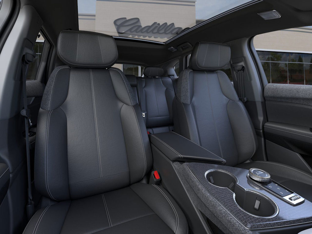 2025 Cadillac Optiq Luxury 7