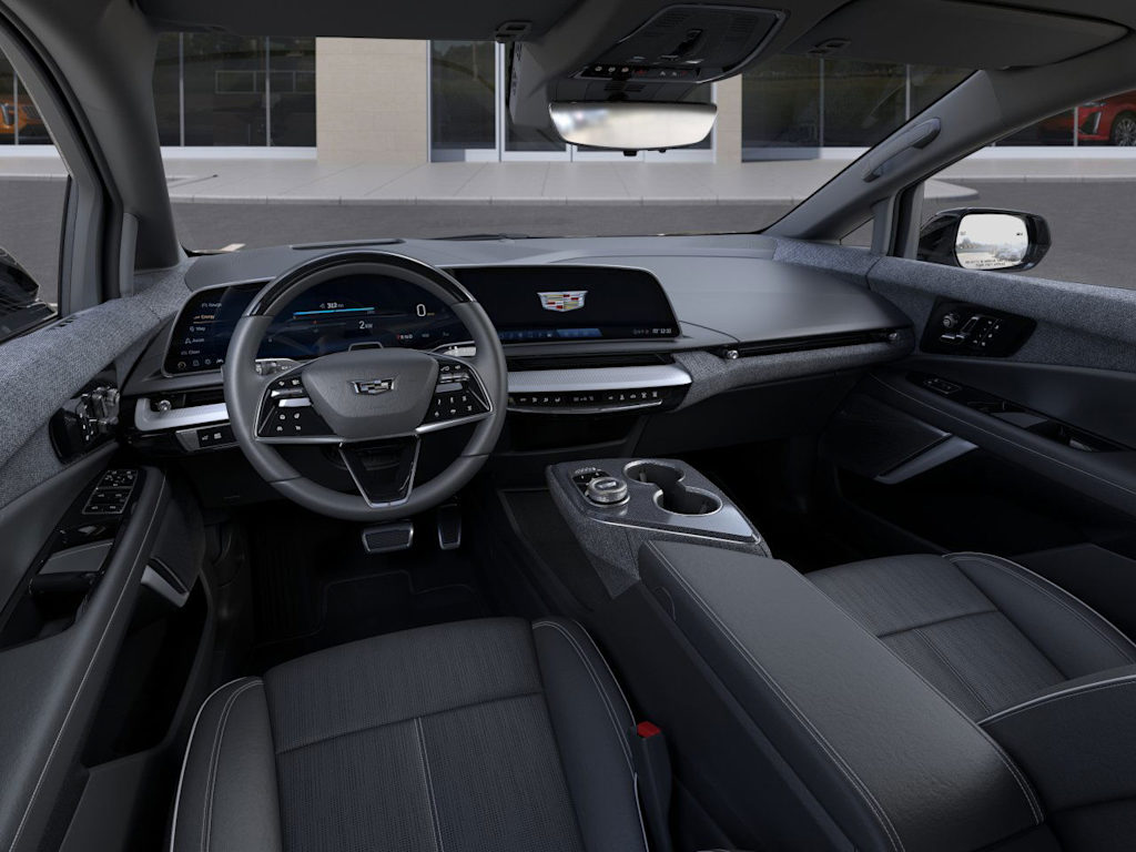 2025 Cadillac Optiq Luxury 2 2