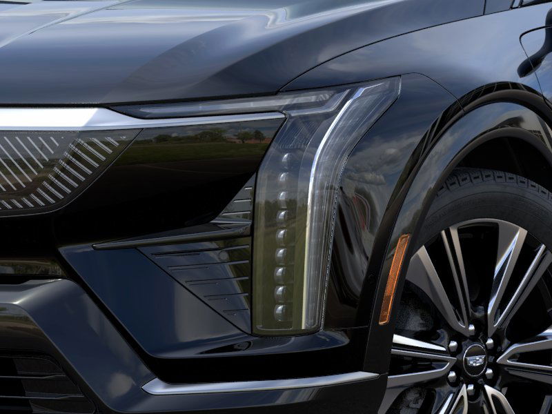 2025 Cadillac Optiq Luxury 2 16