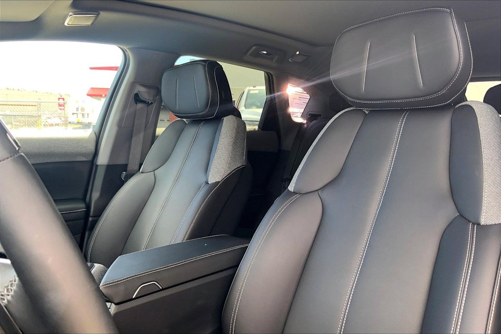 Thumbnail: 2025 Cadillac Optiq - 11