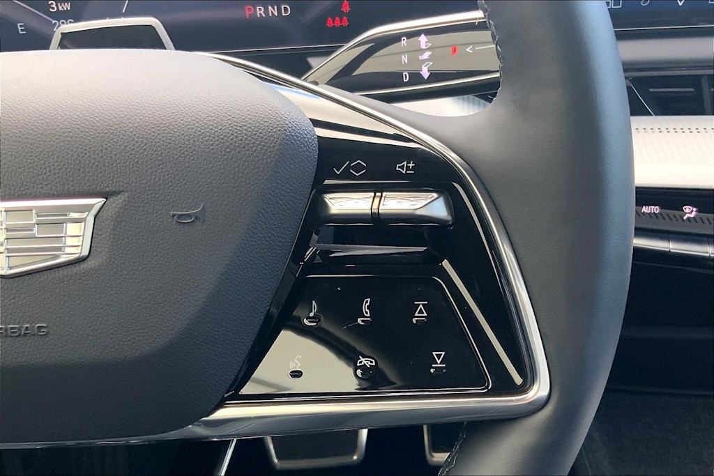 Thumbnail: 2025 Cadillac Optiq - 24