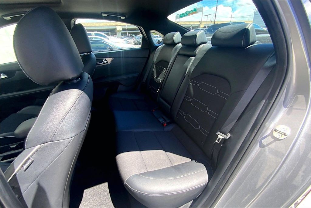 Thumbnail: 2023 Kia Forte - 29
