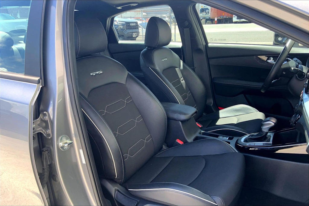 Thumbnail: 2023 Kia Forte - 12