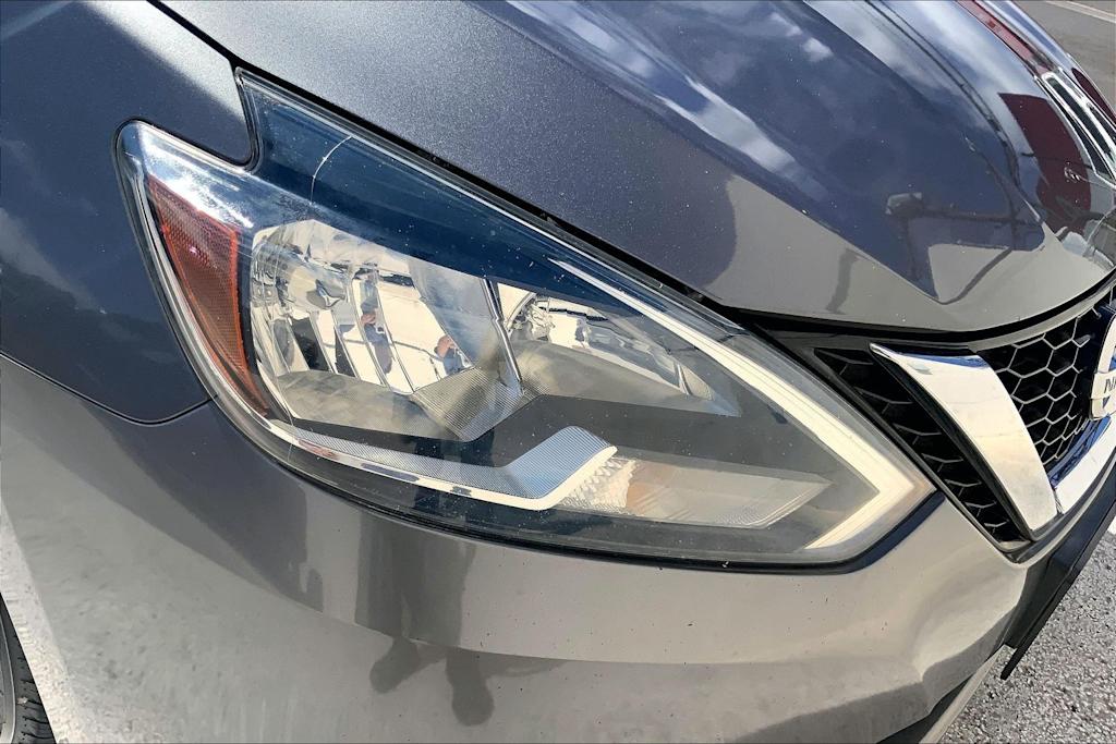 Thumbnail: 2018 Nissan Sentra - 31
