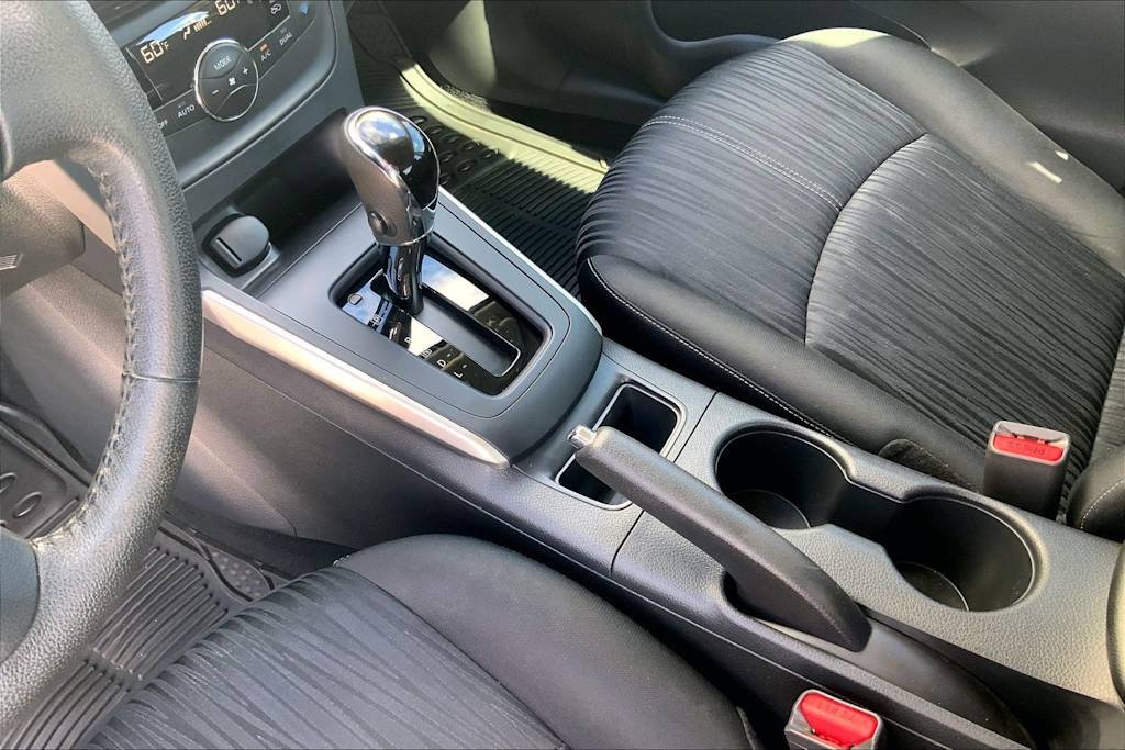 Thumbnail: 2018 Nissan Sentra - 16