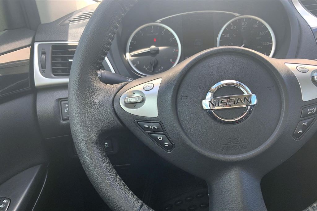 Thumbnail: 2018 Nissan Sentra - 25