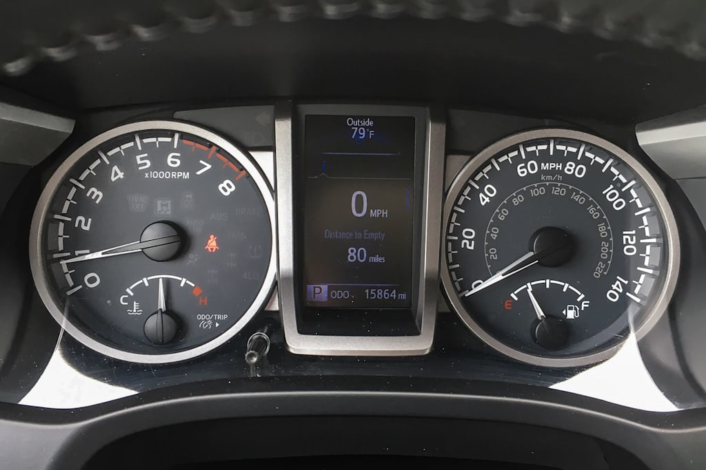 Thumbnail: 2016 Toyota Tacoma - 15