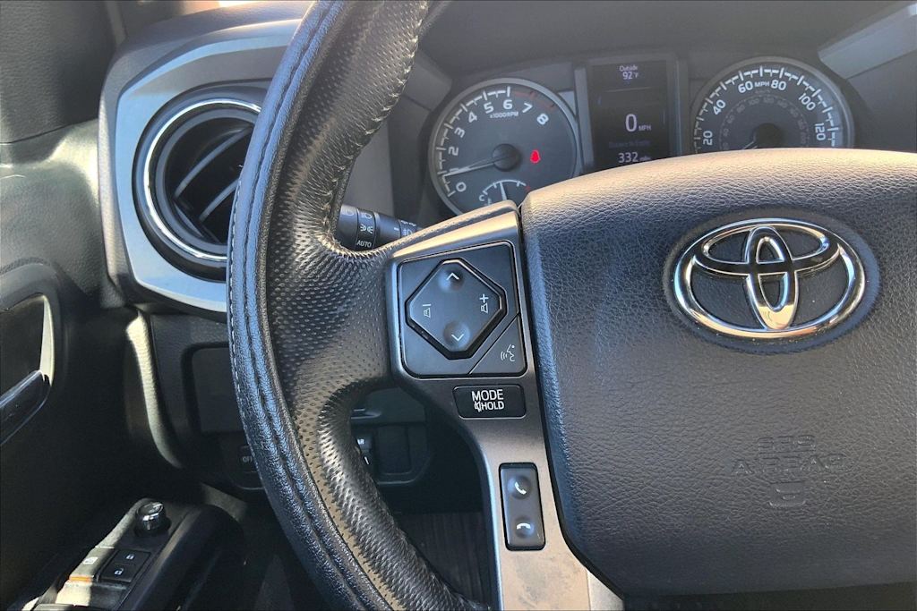 Thumbnail: 2017 Toyota Tacoma - 24