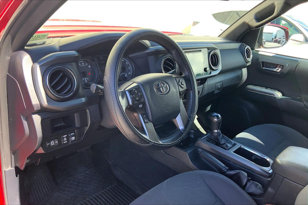 Thumbnail: 2017 Toyota Tacoma - 2