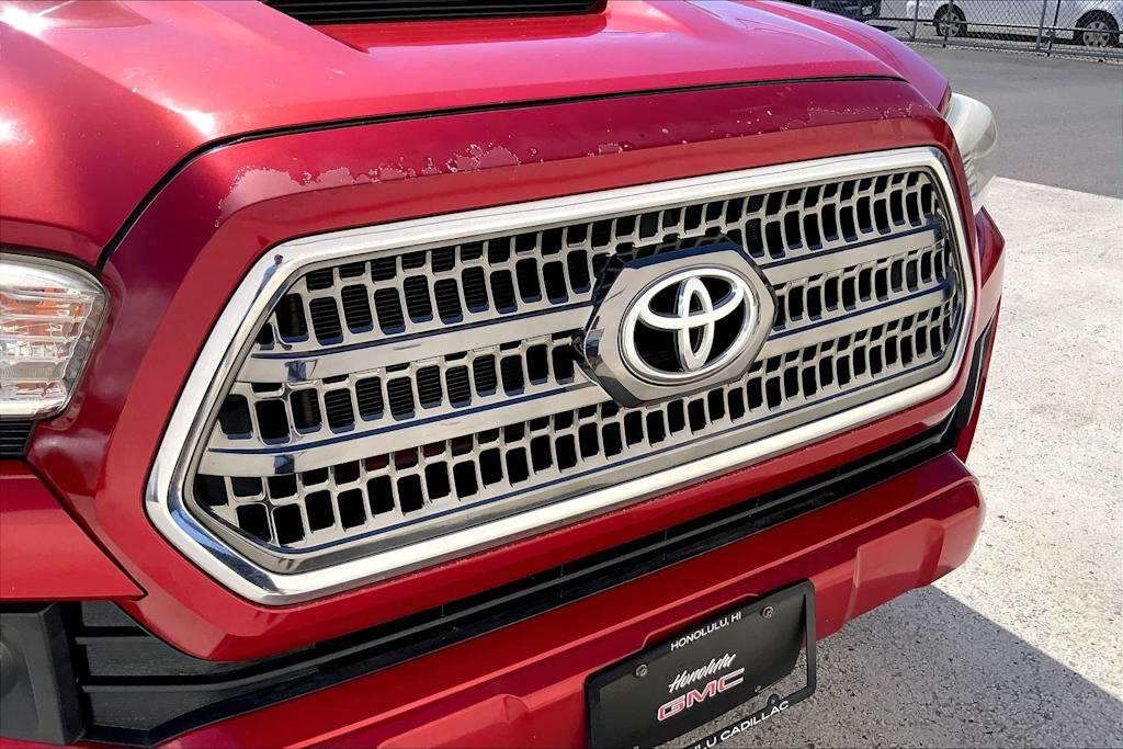 Thumbnail: 2017 Toyota Tacoma - 33