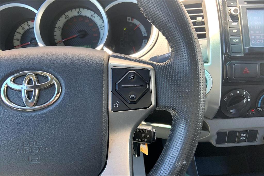 Thumbnail: 2014 Toyota Tacoma - 25