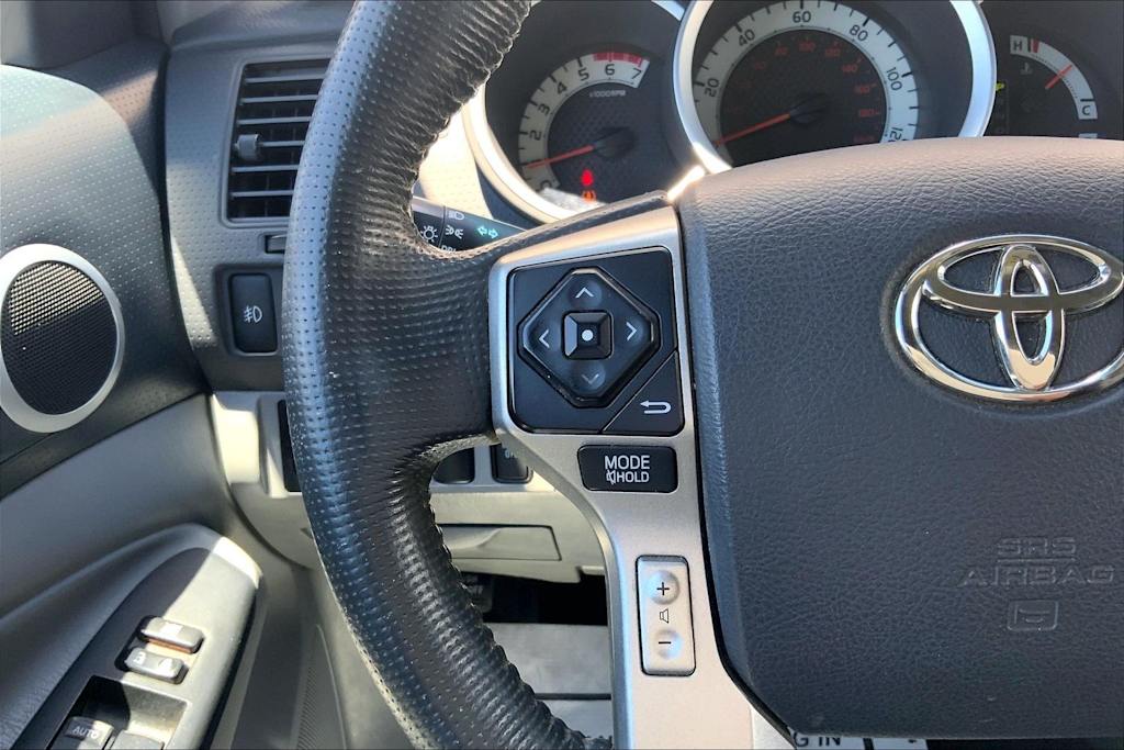 Thumbnail: 2014 Toyota Tacoma - 24