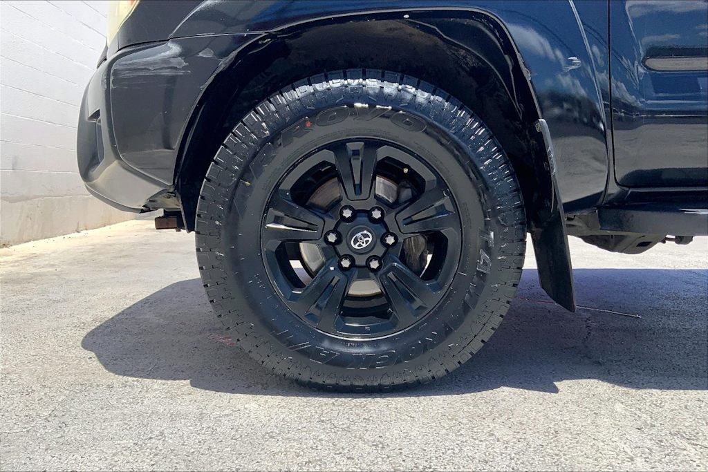 Thumbnail: 2014 Toyota Tacoma - 7