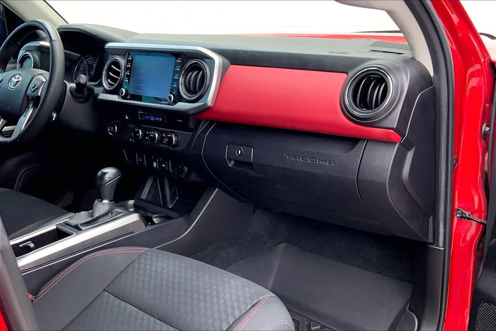 Thumbnail: 2023 Toyota Tacoma - 15