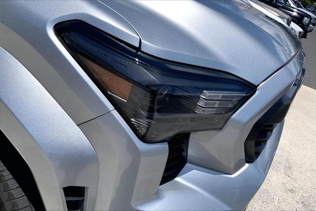 Thumbnail: 2024 Toyota Tacoma - 31