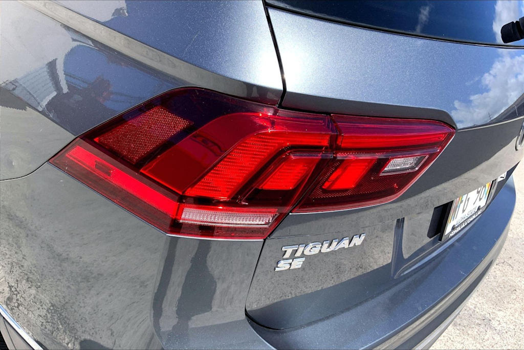 Thumbnail: 2021 Volkswagen Tiguan - 32