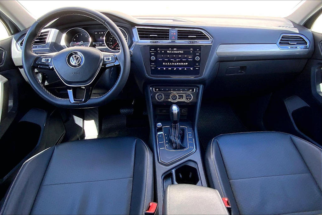 Thumbnail: 2021 Volkswagen Tiguan - 10