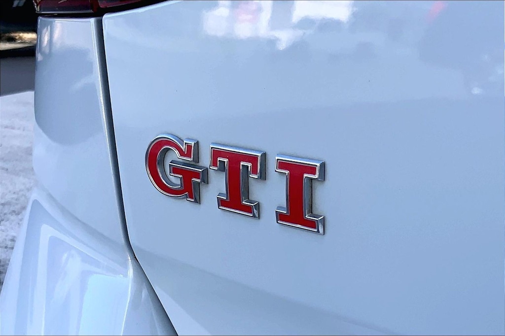 Thumbnail: 2019 Volkswagen Golf - 7