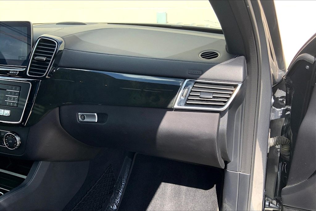 Thumbnail: 2019 Mercedes-Benz GLS - 23