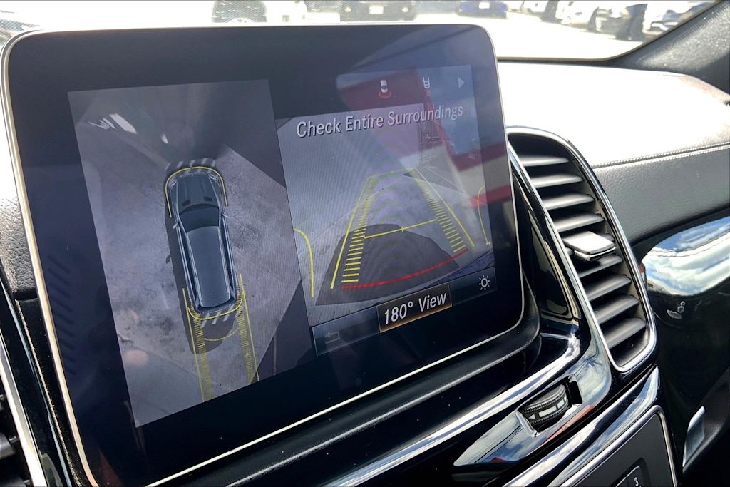 Thumbnail: 2019 Mercedes-Benz GLS - 26