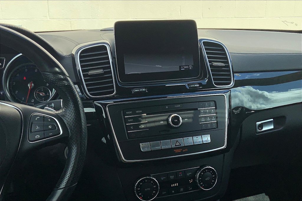 Thumbnail: 2019 Mercedes-Benz GLS - 15