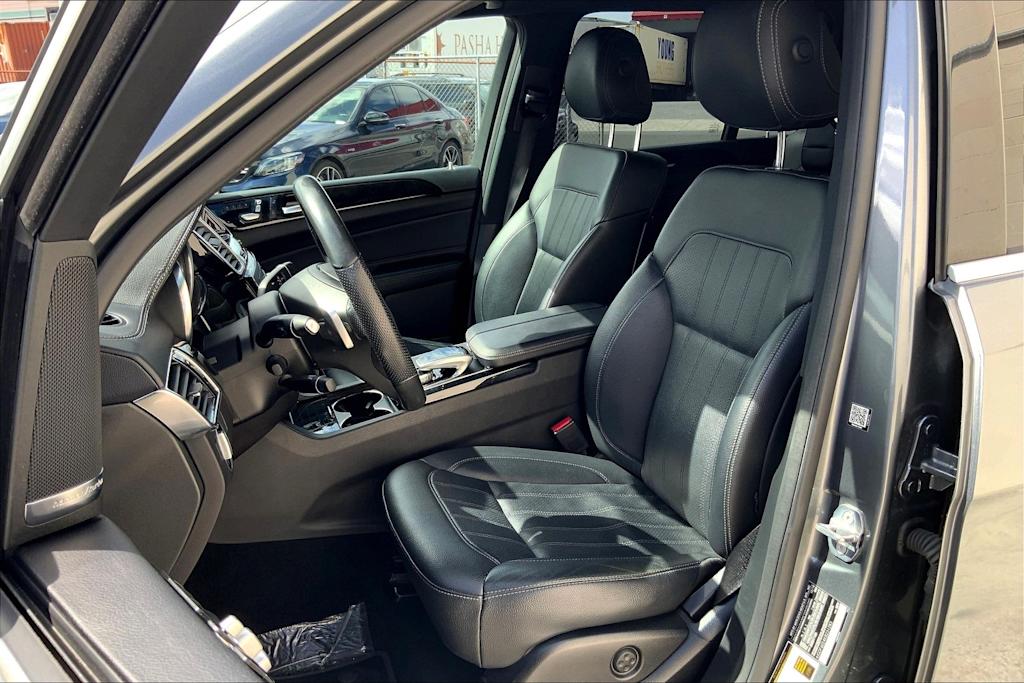 Thumbnail: 2019 Mercedes-Benz GLS - 11