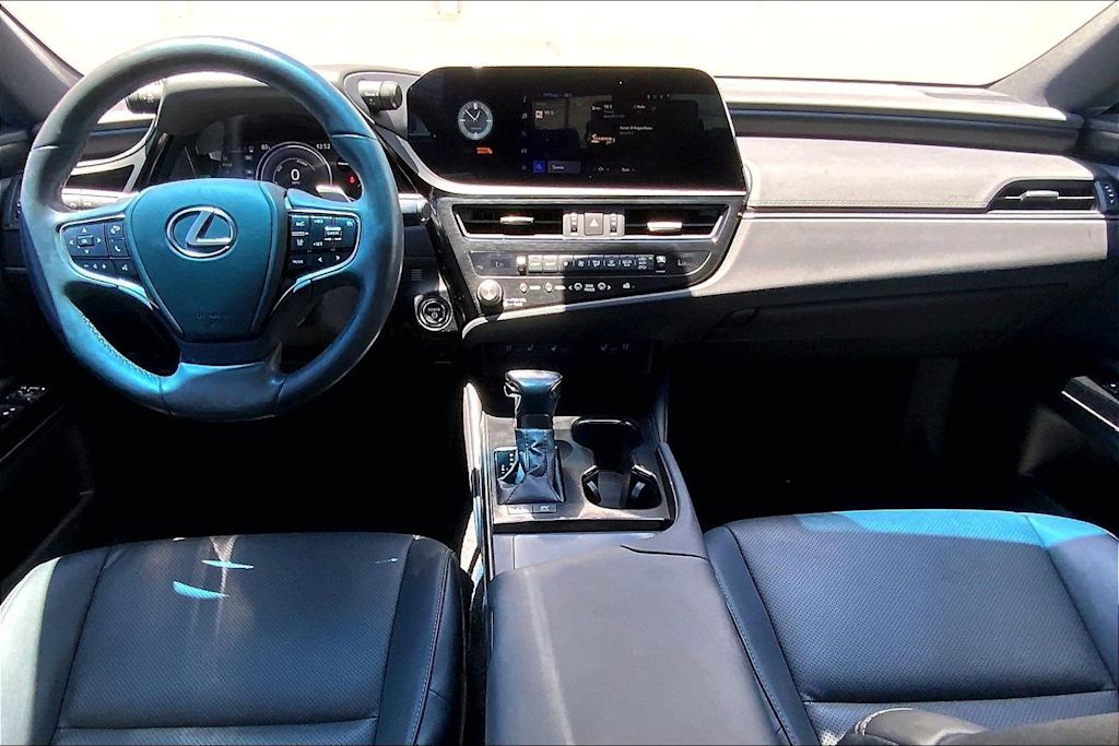 Thumbnail: 2023 Lexus ES - 10