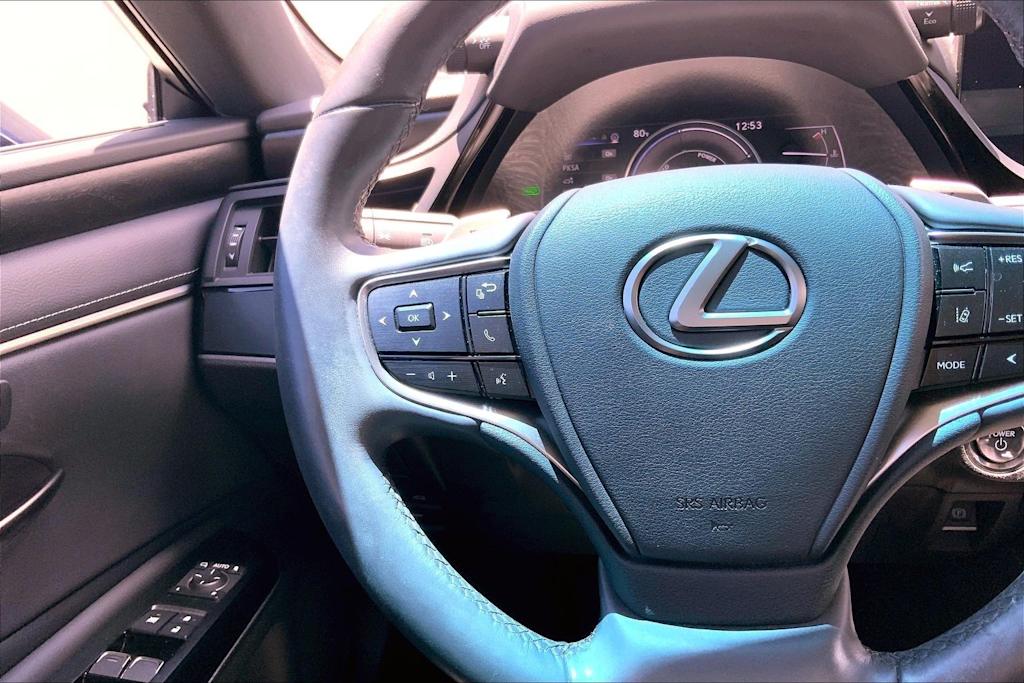 Thumbnail: 2023 Lexus ES - 25