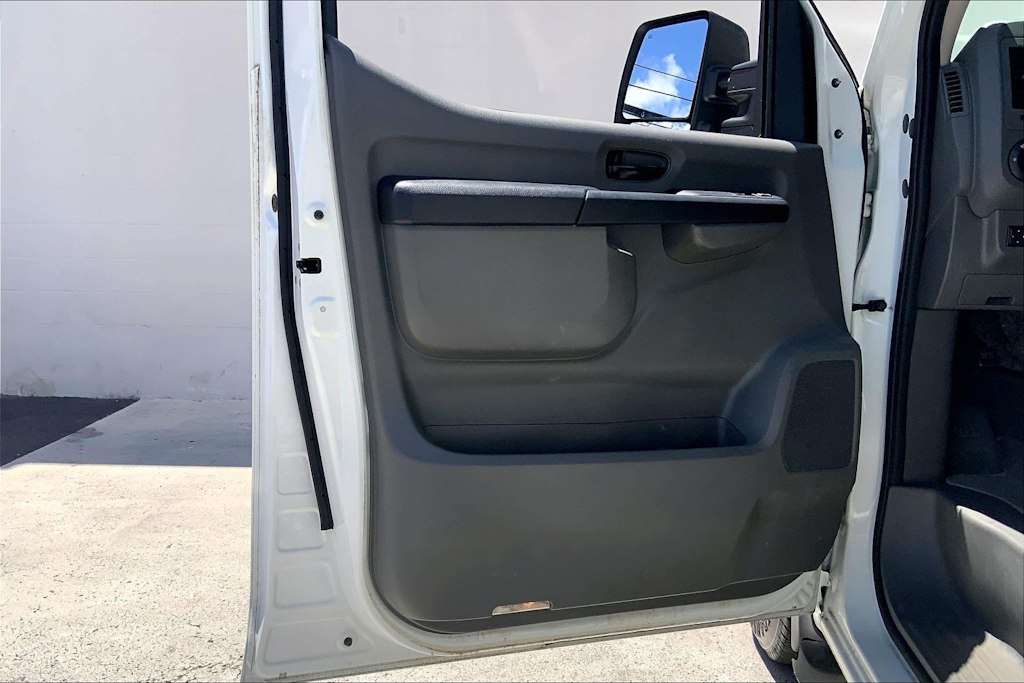 Thumbnail: 2016 Nissan NV - 26