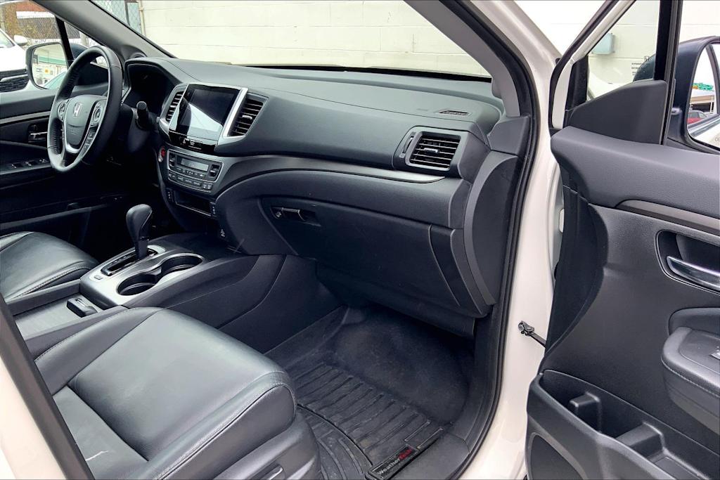 Thumbnail: 2018 Honda Pilot - 15
