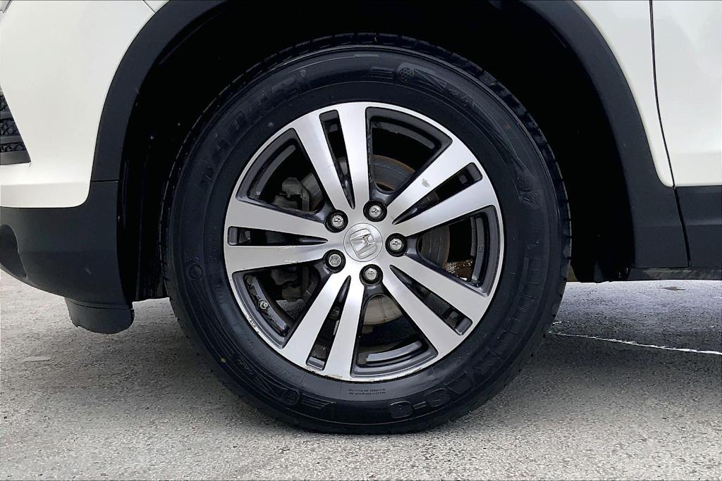 Thumbnail: 2018 Honda Pilot - 8