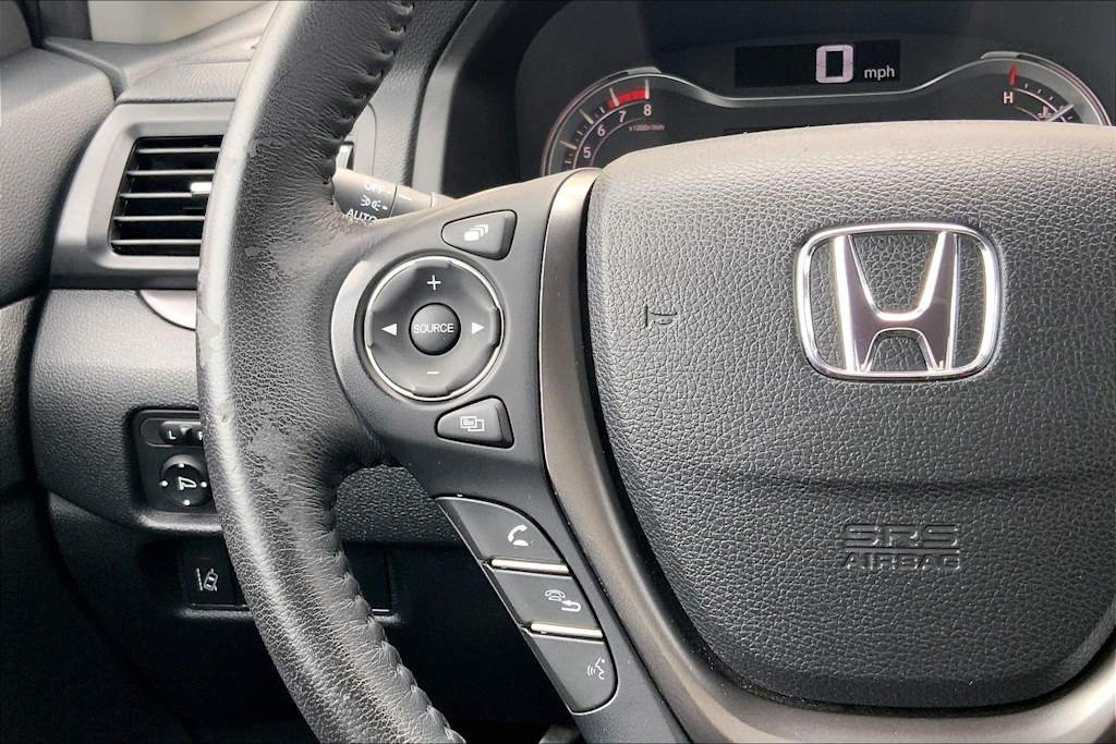 Thumbnail: 2018 Honda Pilot - 24