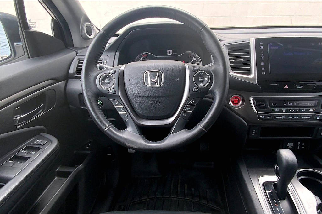 Thumbnail: 2018 Honda Pilot - 14