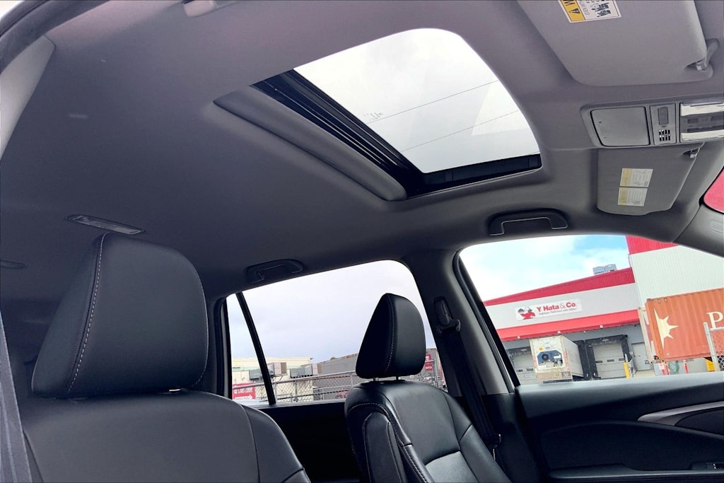 Thumbnail: 2018 Honda Pilot - 30