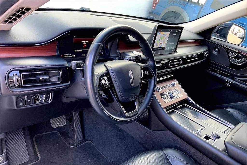 Thumbnail: 2021 Lincoln Aviator - 2
