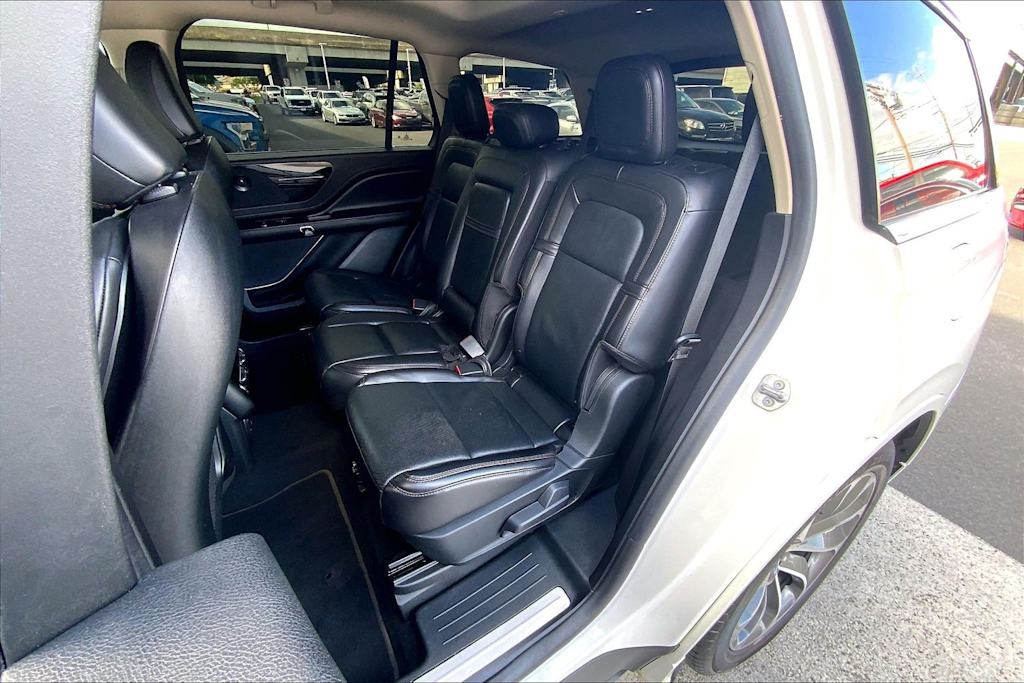 Thumbnail: 2021 Lincoln Aviator - 29