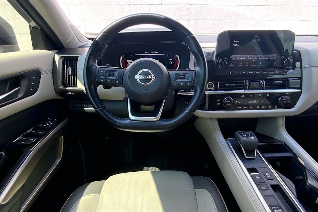 Thumbnail: 2022 Nissan Pathfinder - 14