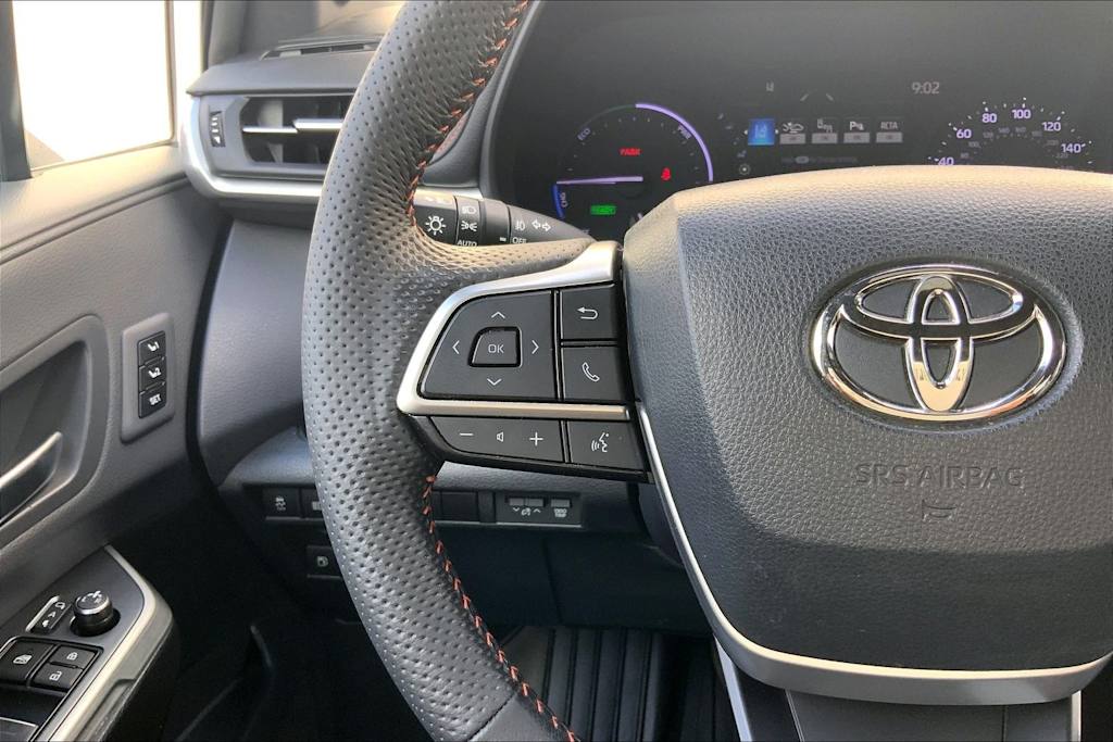 Thumbnail: 2024 Toyota Sienna - 24
