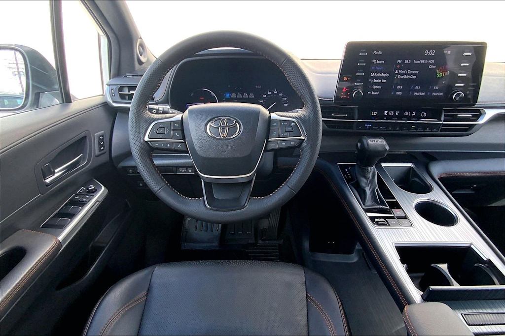 Thumbnail: 2024 Toyota Sienna - 14