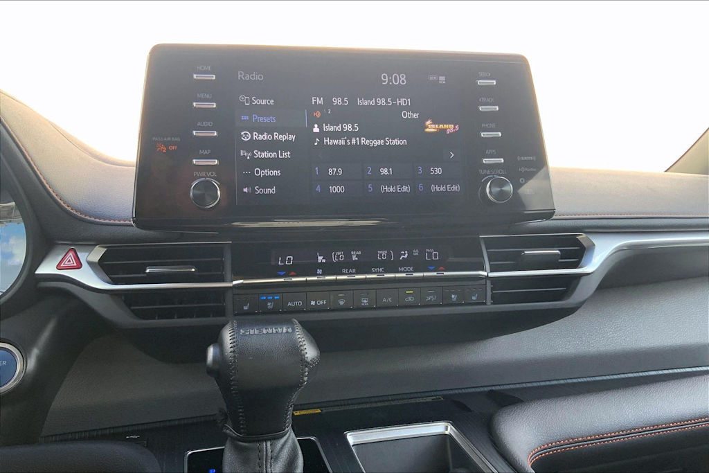 Thumbnail: 2024 Toyota Sienna - 34