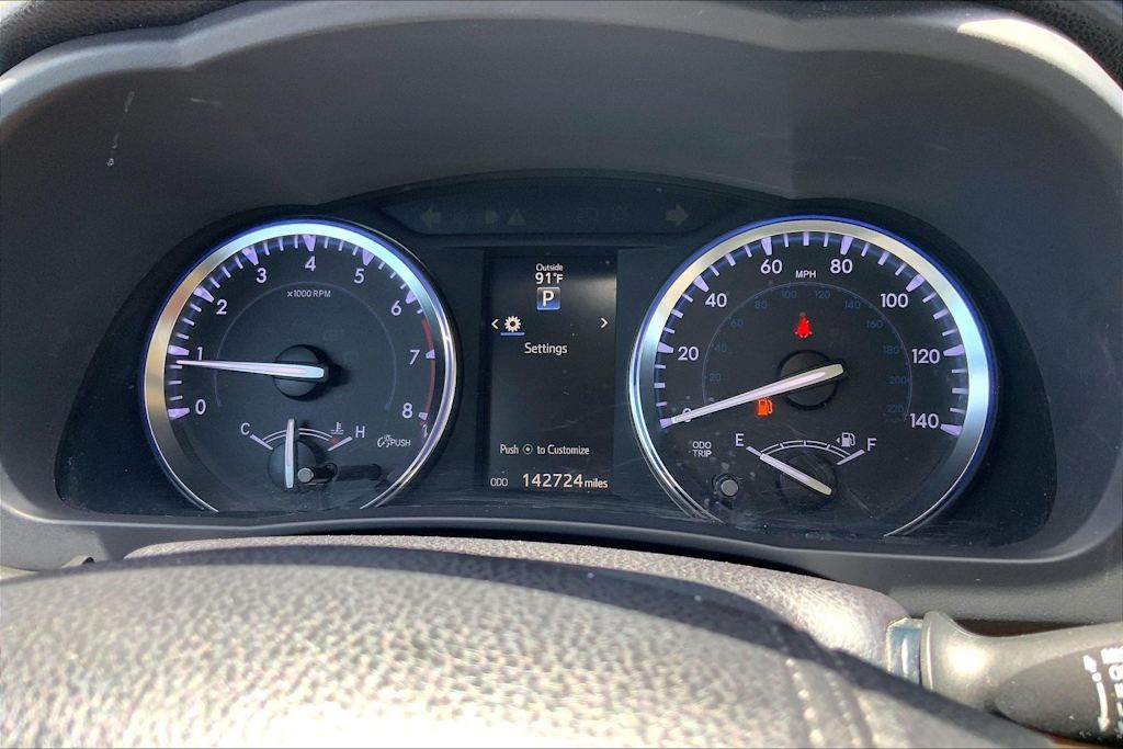 Thumbnail: 2014 Toyota Highlander - 18