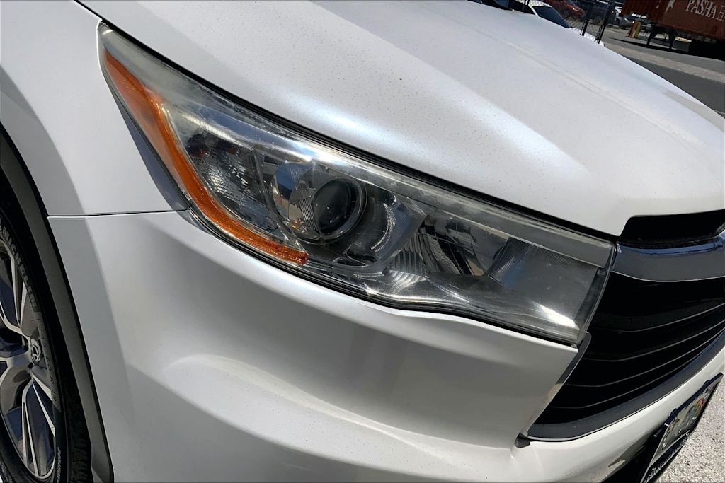Thumbnail: 2014 Toyota Highlander - 31