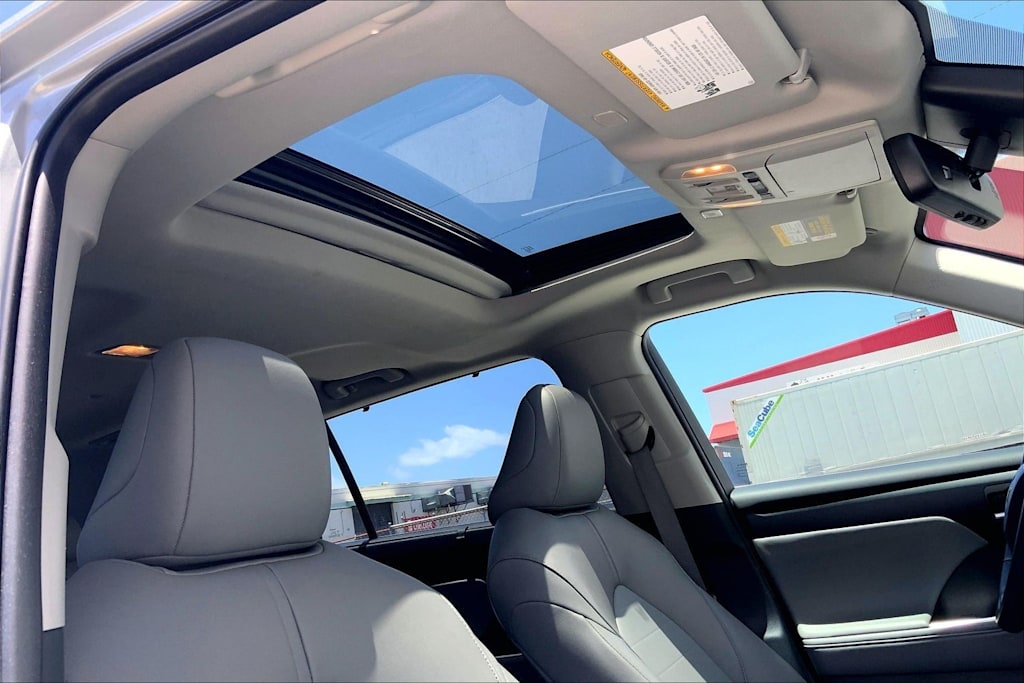 Thumbnail: 2025 Toyota Highlander - 30