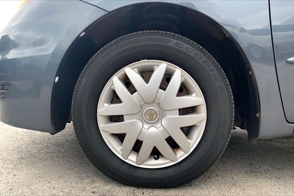 Thumbnail: 2010 Toyota Sienna - 8