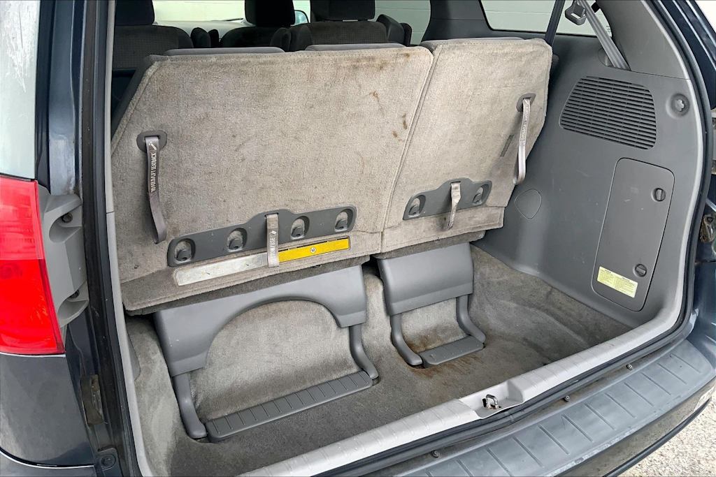 Thumbnail: 2010 Toyota Sienna - 19